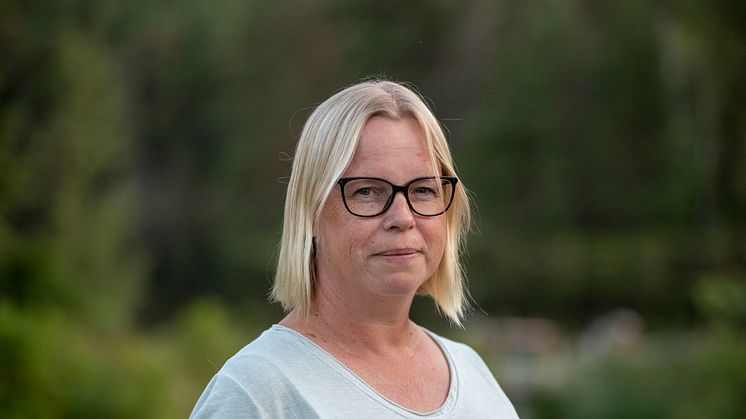 Veronica Gårdestig, ordförande i Ekenryttarna, uppskattar gemenskapen i ridsporten. Foto: Roland Thunholm