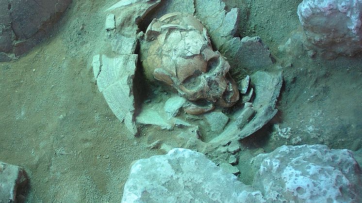 En gravplats från Lapitakulturen med en av de individer vars DNA nu analyserats. Foto: Frederique Valentin