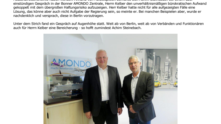 Ulrich Kelber besucht die AMONDO Zentrale und nimmt Einblick in einen Reisebüroalltag