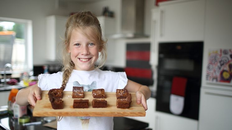 Local stroke survivor urges Plymouth residents to get baking and raise some dough for charity