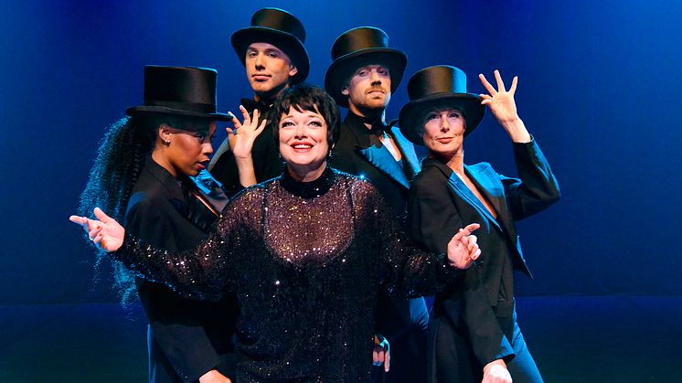 Liza Minnelli firar 75 år och hyllas av Nina Pressing med orkester, gästartister, dansare mm med premiär på Palladium Malmö 22 oktober. Foto Eva Sjögren.