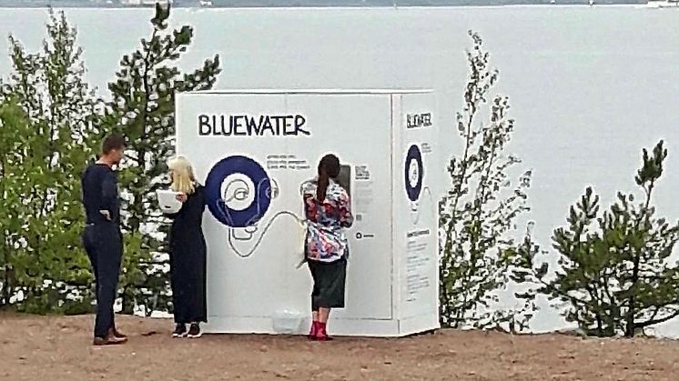 Making a sustainable fashion statement at Helsinki Fashion Week, a Bluewater water station takes water from the Baltic Sea and delivers pristine clean drinking water free of all contaminants.