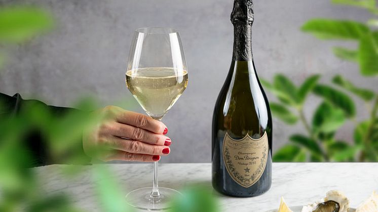 Riedel har i samarbete med Dom Pérignon tagit fram ett exklusivt champagneglas – designat för att optimera och framhäva de luxuösa vintagebubblorna.