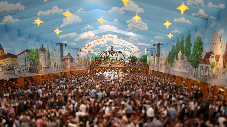 Hacker-Festzelt Wiesn 2017 innen