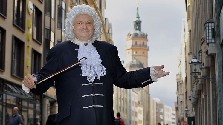 Thomas Zemmrich als Bach vor der Nikolaikirche 