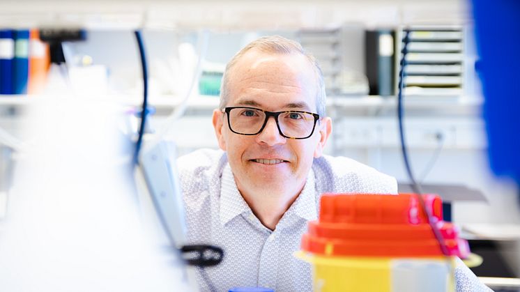 En av forskarna vid Linköpings universitet som får pengar är Thomas Schön som studerar hur man kan uppnå en mer effektiv diagnostik och behandling mot tuberkulos (tbc). Dödligheten i tbc ökar återigen globalt i skuggan av covid-19. 