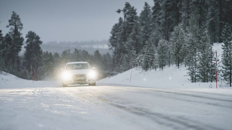 Rätt hastighet, säkerhetsavstånd samt säkra däck minskar olycksrisken