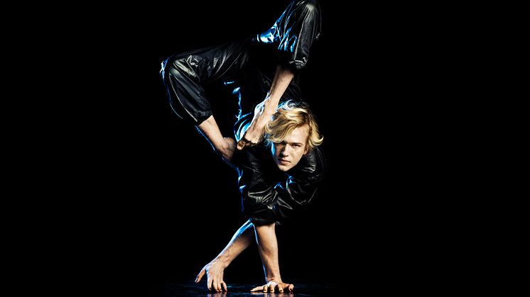 Föreställningen "Tipping Point – Balancing in a Time of Change" med Cirkus Cirkör gästar Sara kulturhus 16-17 mars.