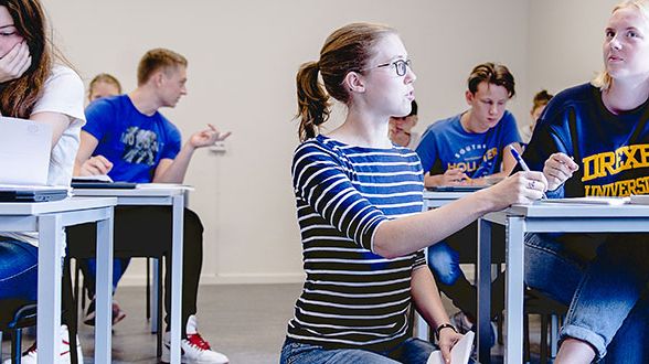 Elever på Nacka gymnasium.