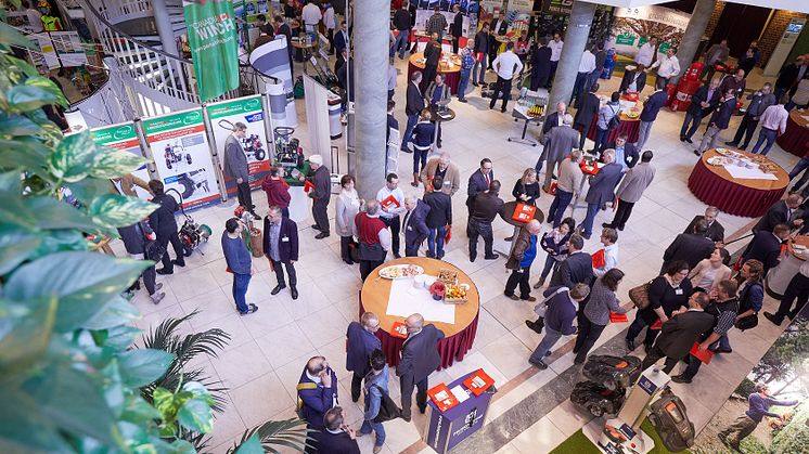 27 Industrieaussteller präsentierten auf der Fachausstellung Innovationen der Branche. Foto: MOTORIST