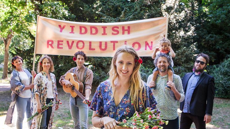 Yiddish Revolution ger konsert i SJöbo. Bild: Nadja Hallström
