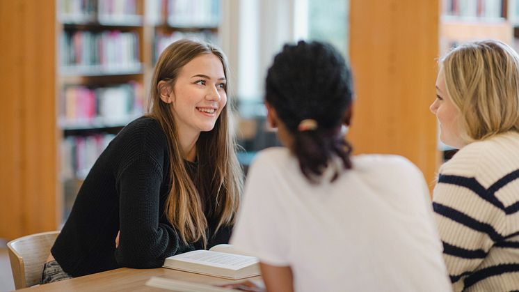 Kvalificerad studiehjälp erbjuds till elever från högstadiet och uppåt