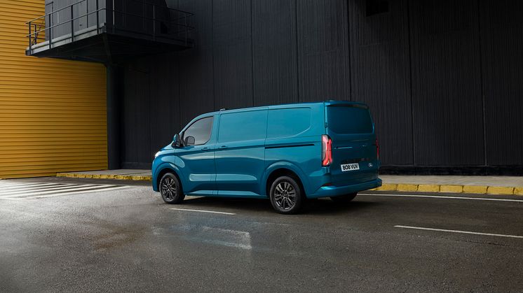 2022_FORD_E-TRANSIT_CUSTOM_14