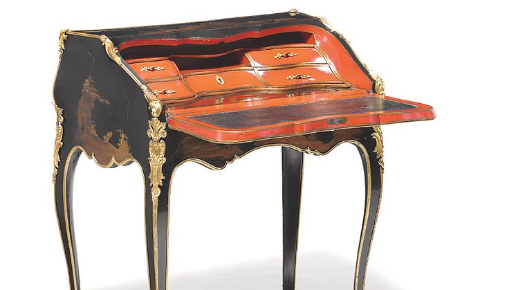 Bureau en Pente. C. 1750. Estimate: DKK 400,000-600,000 / € 53,500-80,500