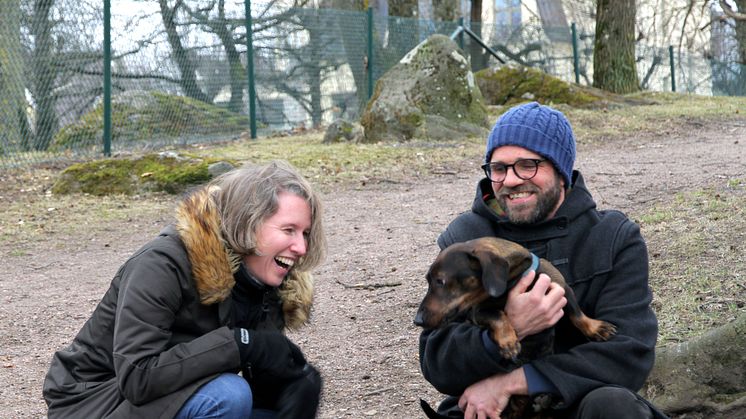 Susanne och hennes man Guido har trots jobbomständigheterna hittat ett gemensamt sätt att leva. Lyckan är stor när Guido och Filou kommer till Skövde för några dagar.