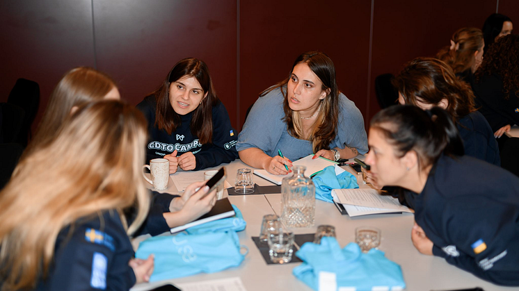 Kvinnliga representanter från Ukraina under studiebesöket i Stockholm. Foto: UNDP Ukraina/ Ivanna Stytsun