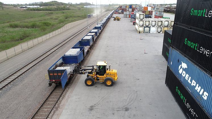 Jula Logistics har valt Hogias terminalsystem för att optimera sin terminalverksamhet och minskade utbildningstiden för truckförare från tre månader till tre veckor.
