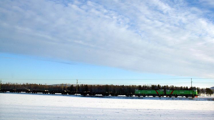 Green Cargo vinter tåg.jpg