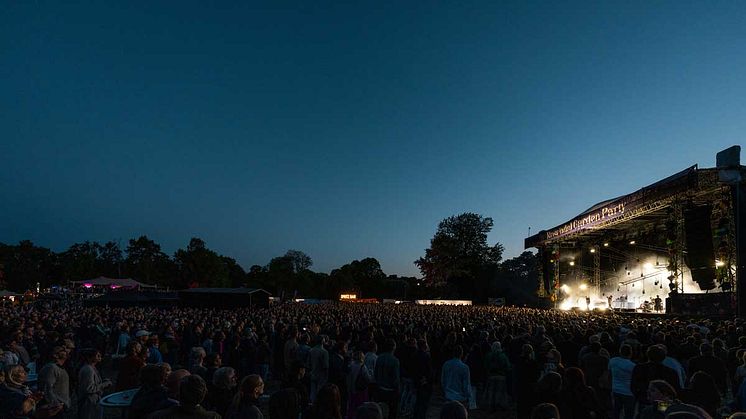 Thåström i bländande final på årets Rosendal Garden Party – utsålt för andra kvällen på raken!