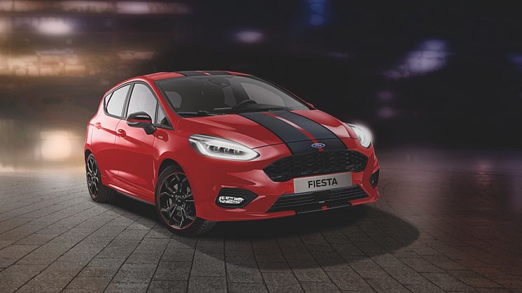 Ford rozšířil nabídku variant nové Fiesty o dva nové modely, které se vyznačují kontrastním barevným provedením: Fiesta ST-Line Red Edition a Black Edition.