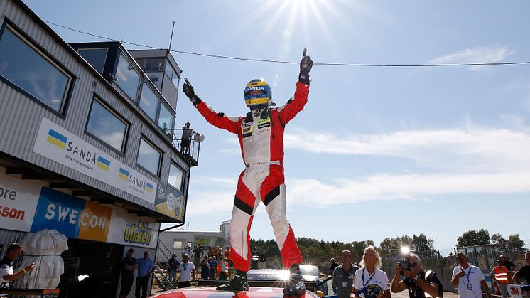 Mattias Andersson tar sin första STCC-seger sedan 2016
