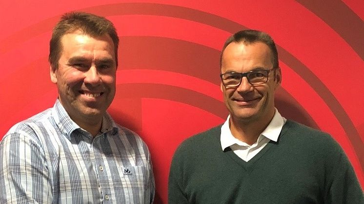 Fra venstre Gjermund Hol (Visepresident i NSSF) og Stefan Krauß (Managing Director Infront Austria GmbH). Foto: NSSF. 