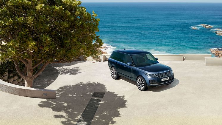 Range Rover Westminster Edition.  Den nye mild-hybrid 3,0-liters versjonen slipper ut betraktelig mindre CO2/km. 