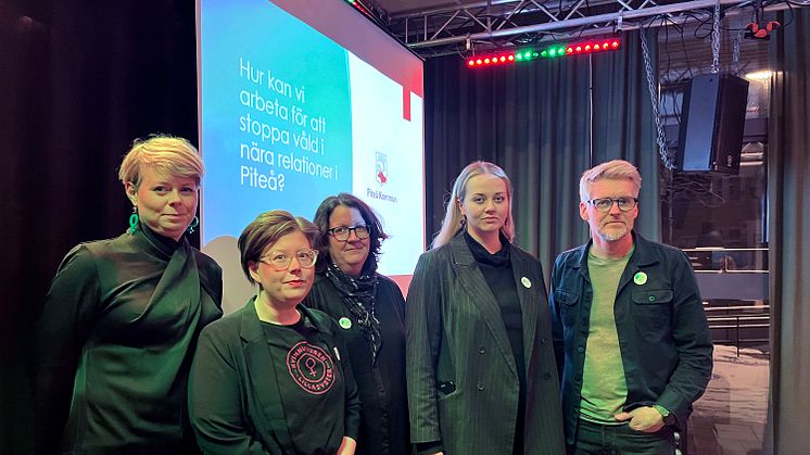 Sara Granström, Elisabeth Qvarnström, Cathrine Granberg, Kata Nilsson och Daniel Berggren. Foto: Helene Markström