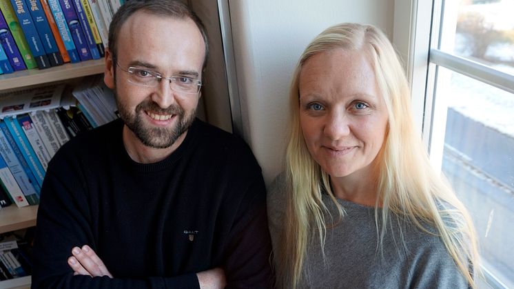 Verksamhetsförlagd utbildning (VFU) behövs för att bygga en bro mellan akademin och arbetslivet. Det menar Timurs Umans och Pernilla Broberg, som utbildar blivande revisorer på ekonomprogrammet.