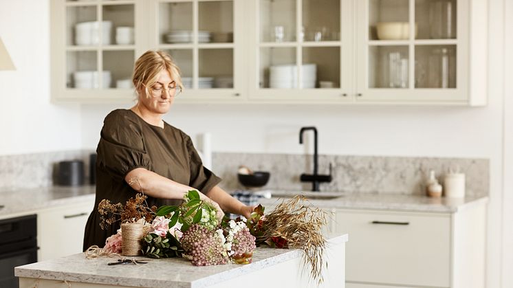 Vedum i väldoftande samarbete med floristen Linda Hansson