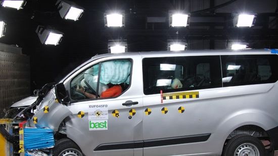 Transit Custom ja Tourneo Custom Euro NCAP:n 5 tähden arvoisia