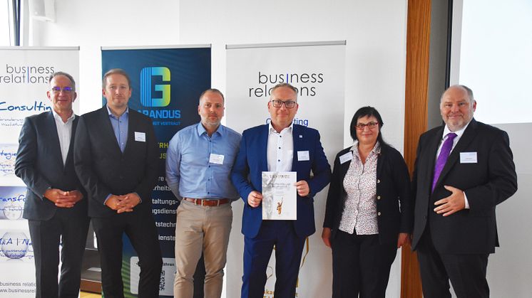 Von links: Dr. Manfred Sieburg, Martin Marter, Rouven Martus, Marius Gross, Gertrud Hilser, Joseph Stumpf. Copyright: br business solutions