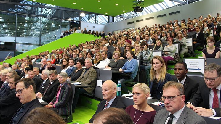 Absolventinnen und Absolventen des Akademischen Jahres 2015/2016 der Technischen Hochschule Wildau feierlich verabschiedet