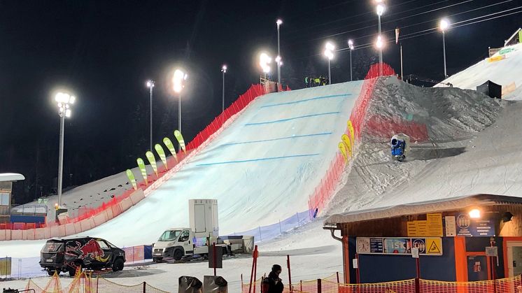 Dags för premiär i världscupen i big air.