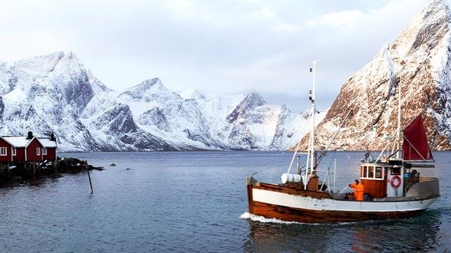 Kystradiostasjonene vil ivareta hele Norges behov for operativ assistanse over det maritime nødnettet langs Norges kyst og havområdene helt opp til Svalbard.