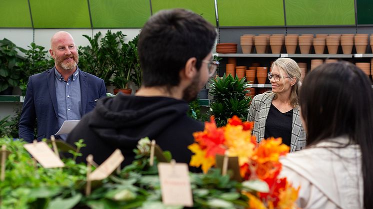 Prisutdelningen hölls i Blomsterlandets butik i Eskilstuna.