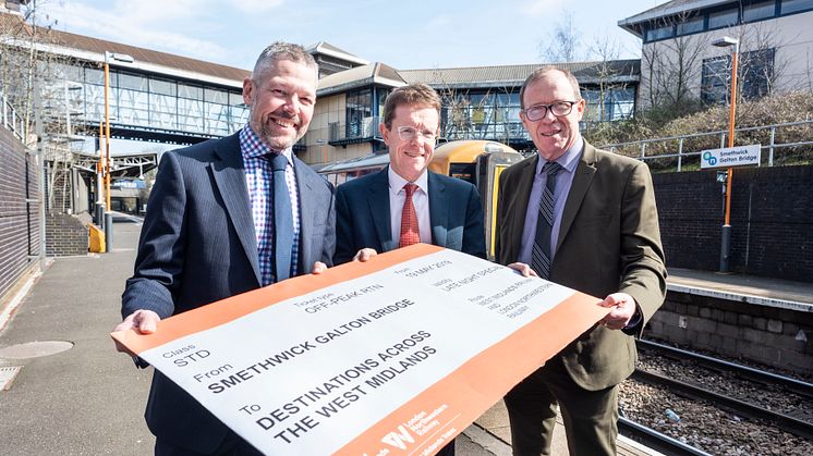 Malcolm Holmes (West Midlands Rail Executive), Andy Street (West Midlands Mayor) and Richard Brooks (West Midlands Railway) at Smethwick Galton Bridge