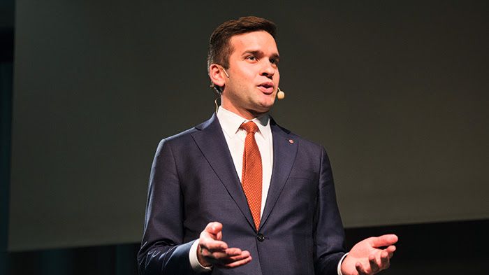  Idrottsminister Gabriel Wikström, invigningstalar på årets konferens.