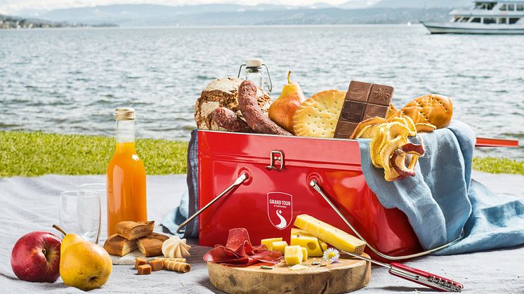 Mit der Grand Tour Snack Box können Sie Ihre Reise durch die Schweiz doppelt geniessen 
