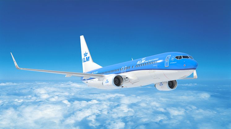 KLM 737 in the air