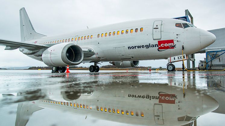 ​Norwegian retires the Boeing 737-300 on its final flight from the UK