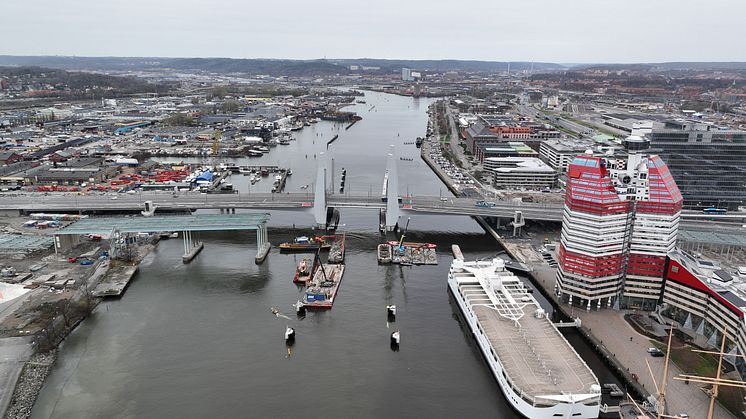 Under vecka 46 var det en planerad avstängning av Göta älv inför ett arbete med rivningen av Götaälvbron. Foto: Max Hjalmarsson