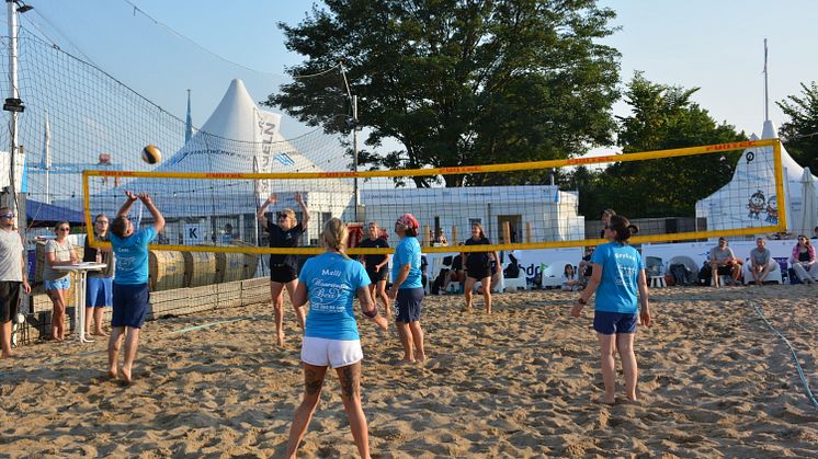 Immer montags und dienstags spielten die teilnehmenden Mannschaften im August auf den beiden Courts des Camp 24/7 gegeneinander - nun stehen die Gruppen für das große Finale fest