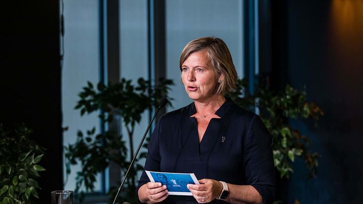 – Dette er langt ifra nok til å redde ordningen, men regjeringen tar et viktig steg på veien mot å gi fastlegene en bedre arbeidshverdag, sier president Anne-Karin Rime. Foto: Legeforeningen/Thomas B. Eckhoff