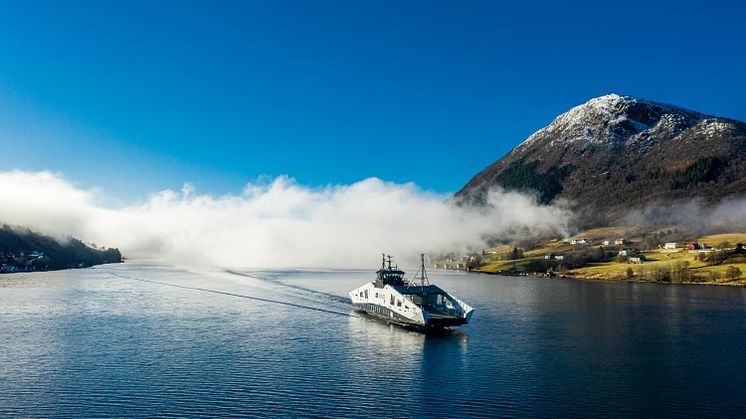 MF Nesvik (foto Westcon/Økland foto