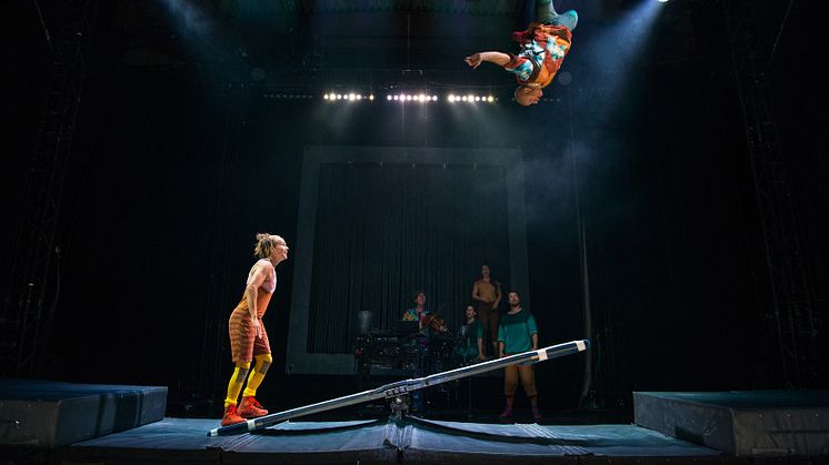 Utställningsöppning med Circus Cirkör