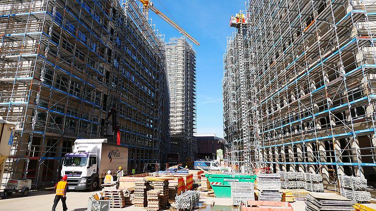 Die drei Zurich Gebäude der MesseCity Köln im Rohbau.