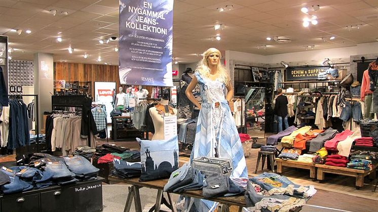 Åhléns säljer produkter gjorda av avlagda jeans