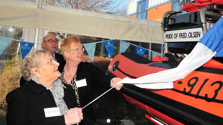 Fred. Olsen Cruise Lines’ guests fund and name new RNLI relief lifeboat – B-913 'Pride of Fred. Olsen'