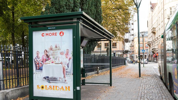 Väderskydd med reklamyta i Malmö. Foto: Clear Channel Sverige